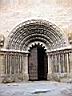 0063 Puente la reina - iglesia Santiago - porte.jpg